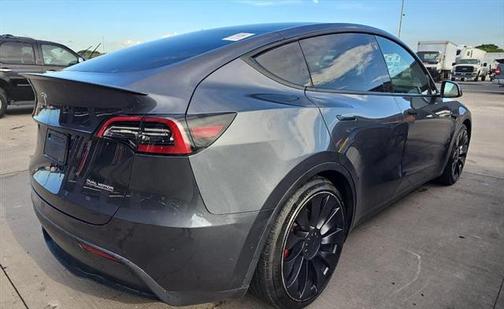 2022 Tesla Model Y Performance Dual Motor All-Wheel Drive