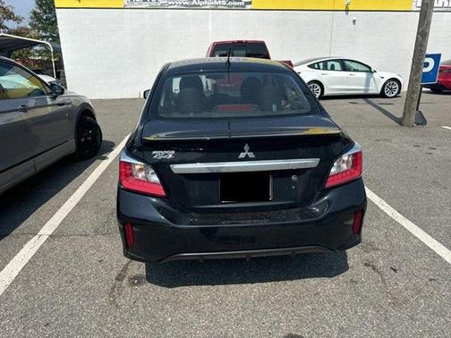 2024 Mitsubishi Mirage G4 ES