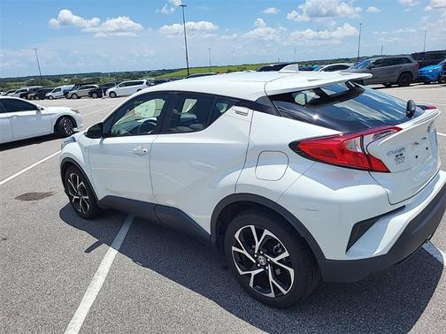 2020 Toyota C-HR XLE