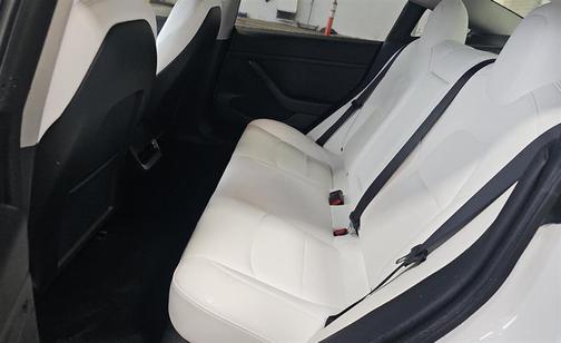 Pearl White Multi-Coat 2023 Tesla Model 3 Standard Range