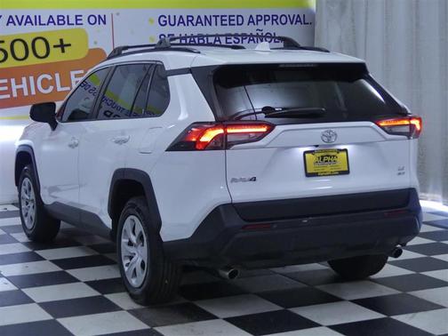 2021 Toyota RAV4 LE