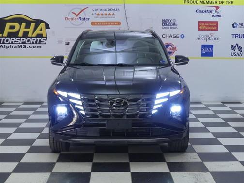 Black Pearl 2024 Hyundai TUCSON Limited