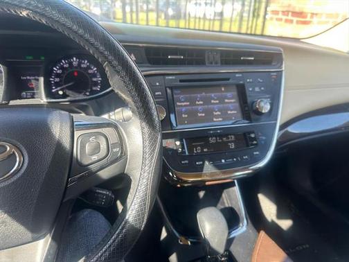 2015 Toyota Avalon Hybrid XLE Touring