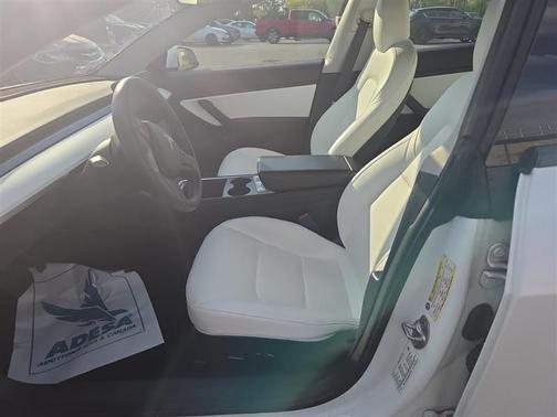 Pearl White Multi-Coat 2021 Tesla Model 3 Standard Range Plus