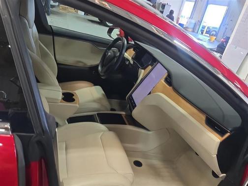 Red Multi-Coat 2019 Tesla Model S Long Range