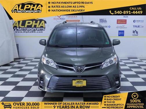 2018 Toyota Sienna XLE