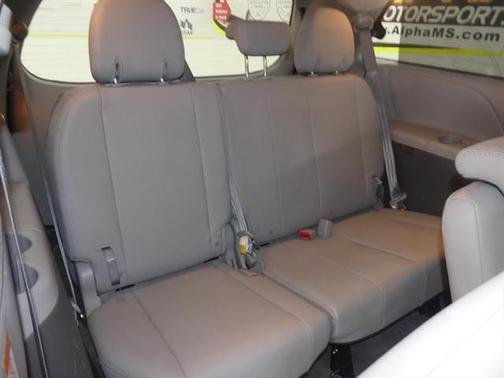 2018 Toyota Sienna XLE
