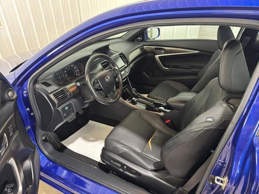 Still Night Pearl 2017 Honda Accord EX-L