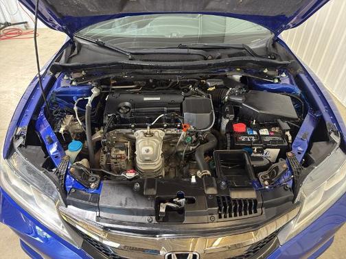 Still Night Pearl 2017 Honda Accord EX-L