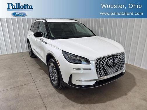 Pristine White Metallic Tri-Coat 2026 Lincoln Corsair Premiere