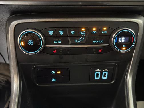 Moondust Silver Metallic 2022 Ford EcoSport SE