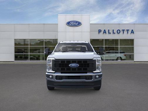 Oxford White 2026 Ford F-250 XL