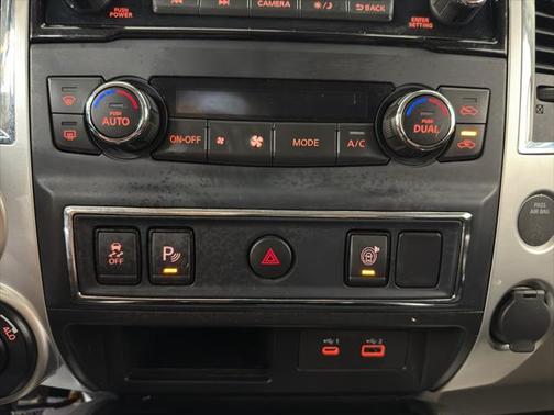 2021 Nissan Titan SV