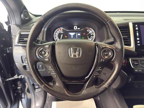 Crystal Black Pearl 2017 Honda Ridgeline Black