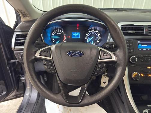 Magnetic 2016 Ford Fusion S