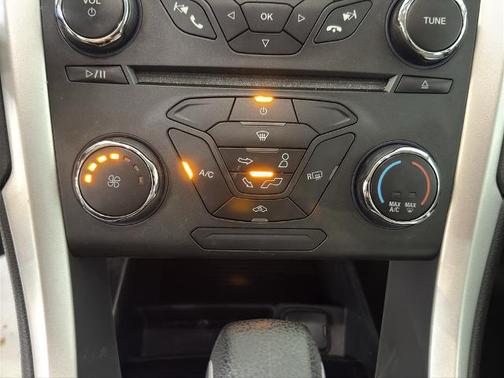 Magnetic 2016 Ford Fusion S