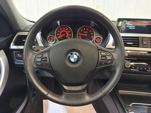2016 BMW 320 i