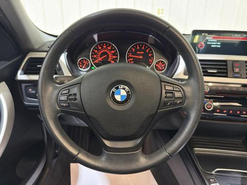 2016 BMW 320 i