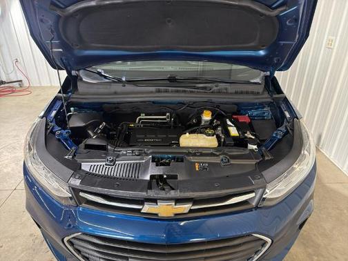 Pacific Blue Metallic 2019 Chevrolet Trax LT