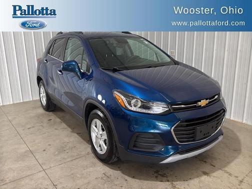 Pacific Blue Metallic 2019 Chevrolet Trax LT