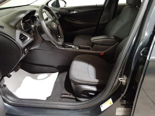 Graphite Metallic 2018 Chevrolet Cruze LT