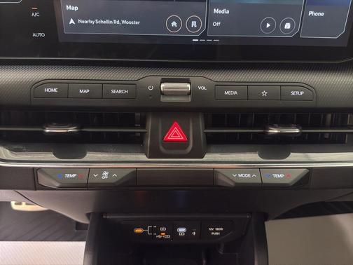 Snow White Pearl 2025 Kia K4 GT-Line Turbo