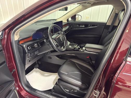 2021 Lincoln Nautilus Reserve