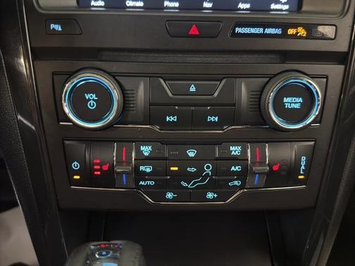 Magnetic Metallic 2017 Ford Explorer XLT