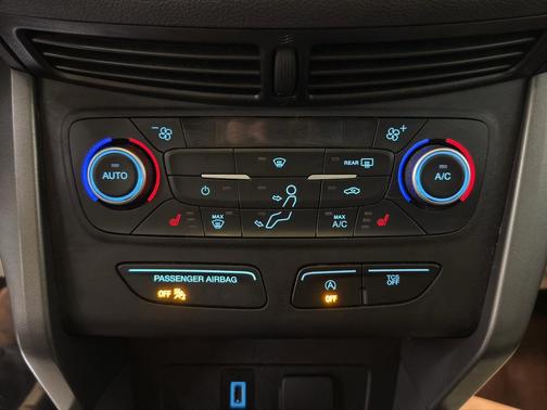 White Gold Metallic 2018 Ford Escape SE