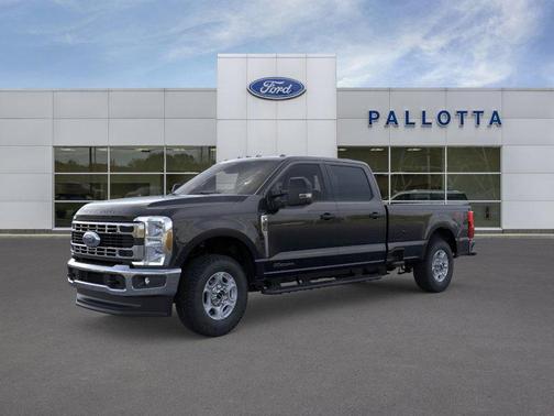 2026 Ford F-350 XLT
