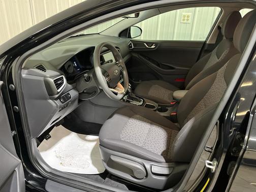 2018 Hyundai IONIQ Hybrid Blue