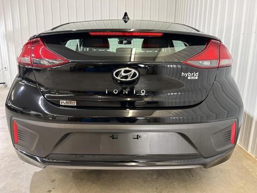 2018 Hyundai IONIQ Hybrid Blue