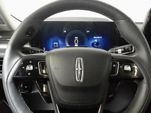 Infinite Black Metallic Clearcoat 2025 Lincoln Aviator Premiere