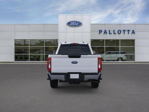 Oxford White 2026 Ford F-250 XLT