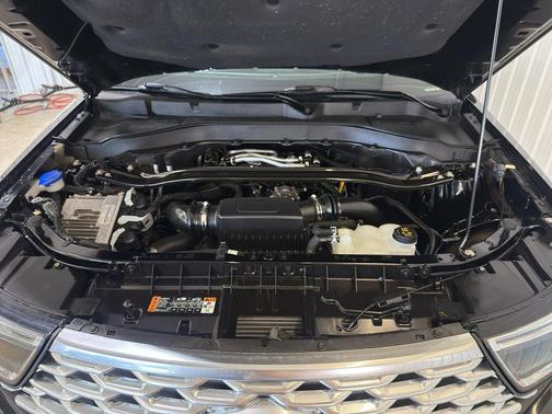 Agate Black Metallic 2023 Ford Explorer Platinum
