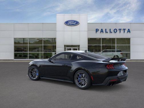 2025 Ford Mustang Dark Horse Fastback