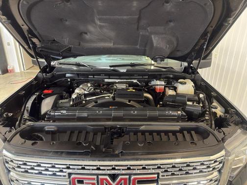 Onyx Black 2023 GMC Sierra 2500 Denali