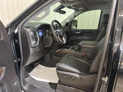 Onyx Black 2023 GMC Sierra 2500 Denali