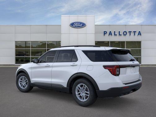 Space White Metallic 2026 Ford Explorer Active