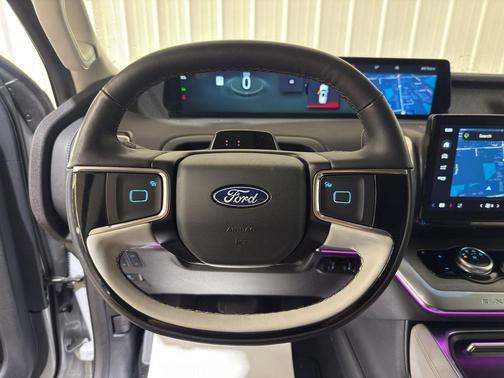 Space Silver Metallic 2025 Ford Expedition Platinum