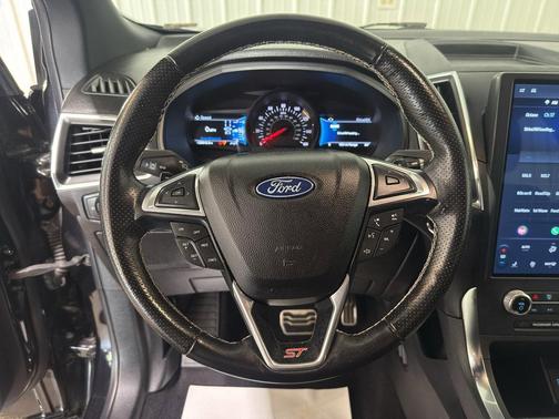 Agate Black Metallic 2022 Ford Edge ST