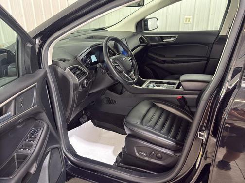 Agate Black Metallic 2024 Ford Edge SEL
