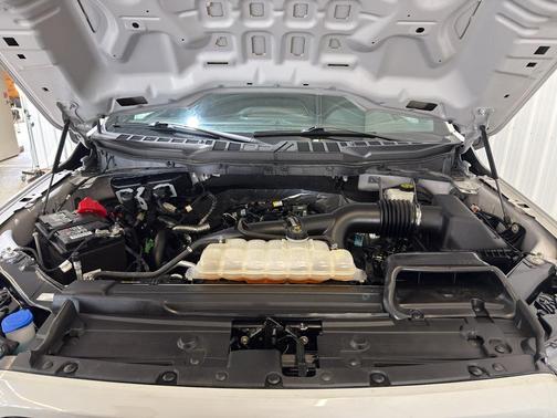 Avalanche 2023 Ford F-150 XL