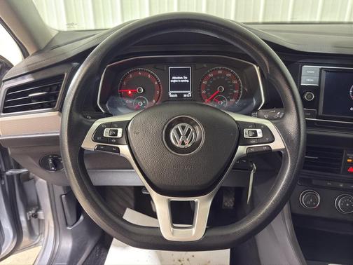White Silver Metallic 2019 Volkswagen Jetta 1.4T S