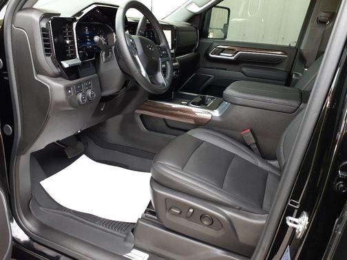 Black 2025 Chevrolet Silverado 2500 LT
