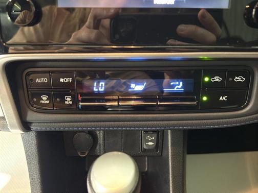 Slate Metallic 2018 Toyota Corolla SE