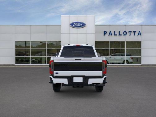 2026 Ford F-250 Platinum