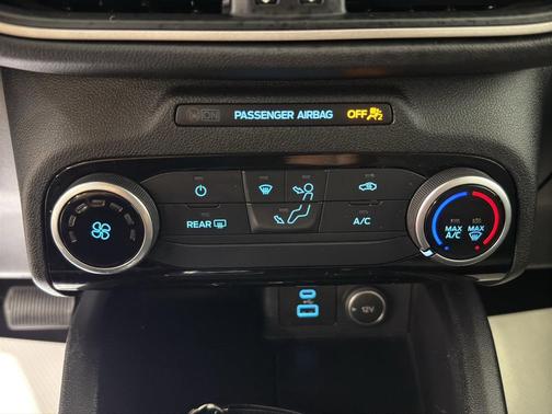 Agate Black Metallic 2021 Ford Escape SE
