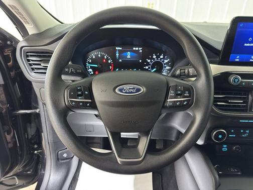 Agate Black Metallic 2021 Ford Escape SE