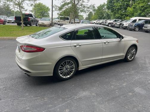 2015 Ford Fusion SE